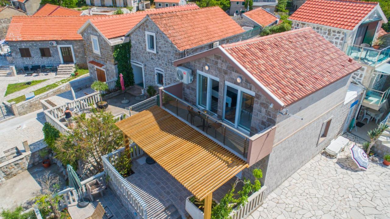 Family House Bjelila Villa Tivat Kültér fotó