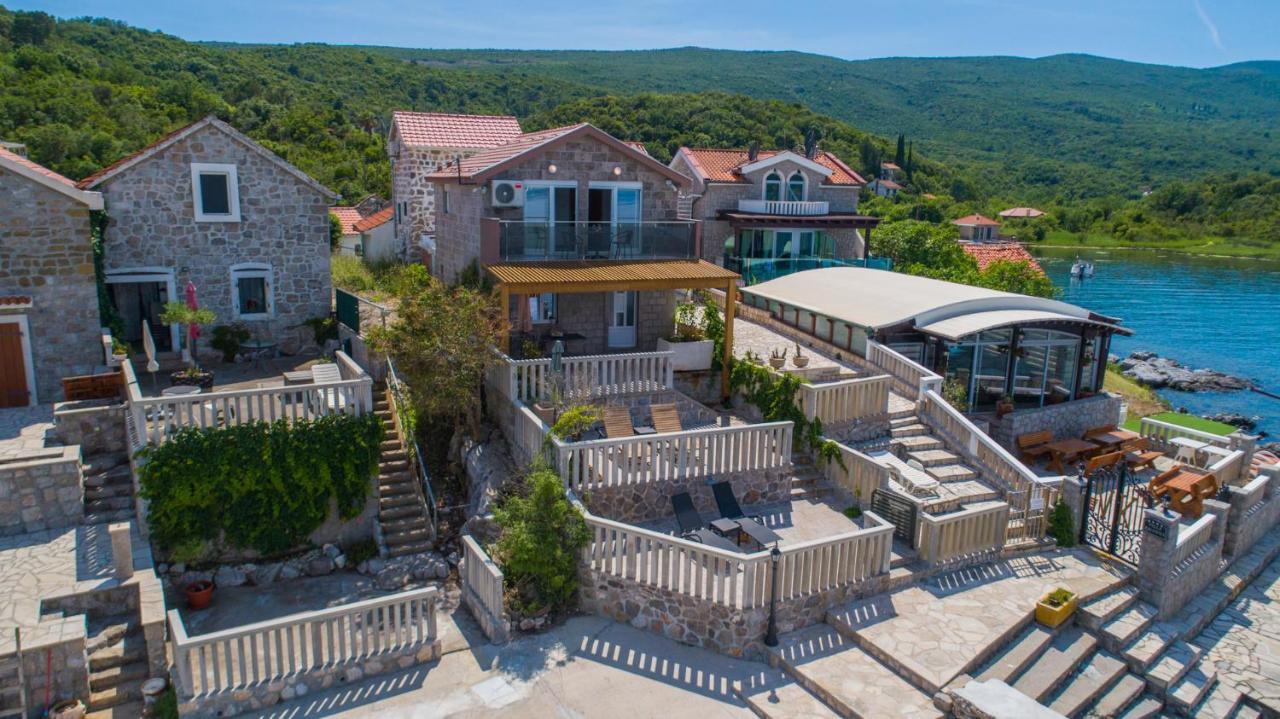 Family House Bjelila Villa Tivat Kültér fotó