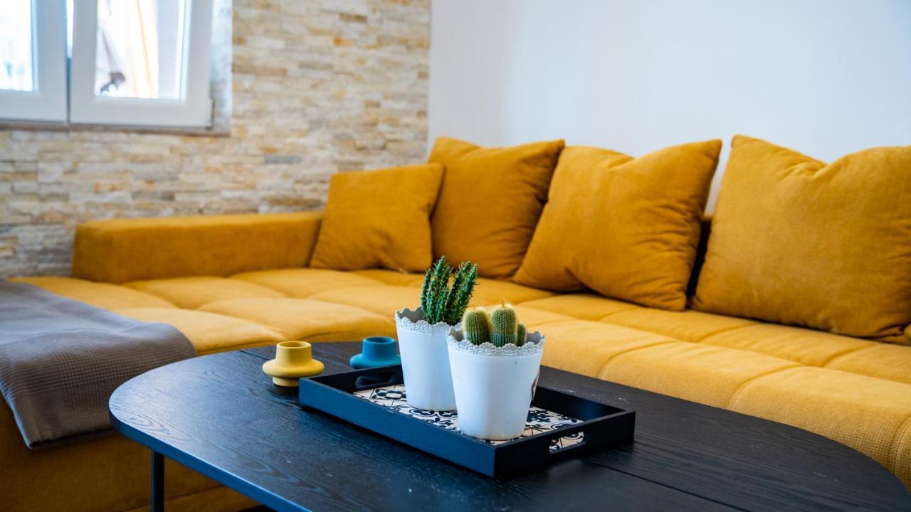 Family House Bjelila Villa Tivat Kültér fotó