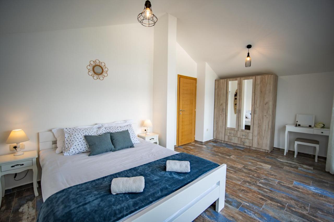 Family House Bjelila Villa Tivat Kültér fotó